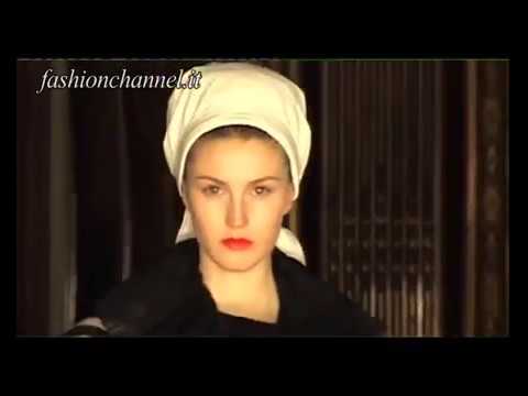 "Junko Shimada" Autumn Winter 10 11 Paris 1 of 2 pret a porter women by FashionChannel