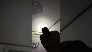 暗闇の中、シュアファイヤを点灯して東京マルイのグロック17Gen.4を撃つだけの動画。
