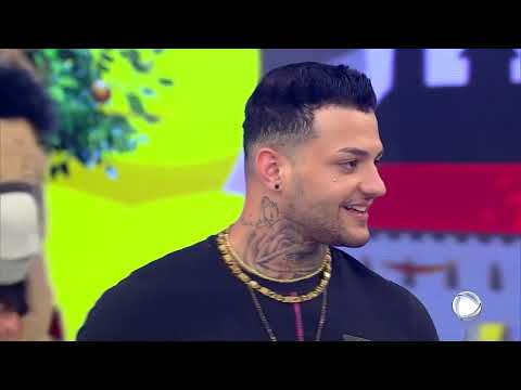 Hora do Faro: No Vai Dar Namoro, Emilly vai para o ''lounge do amor'' com um dos pretendentes