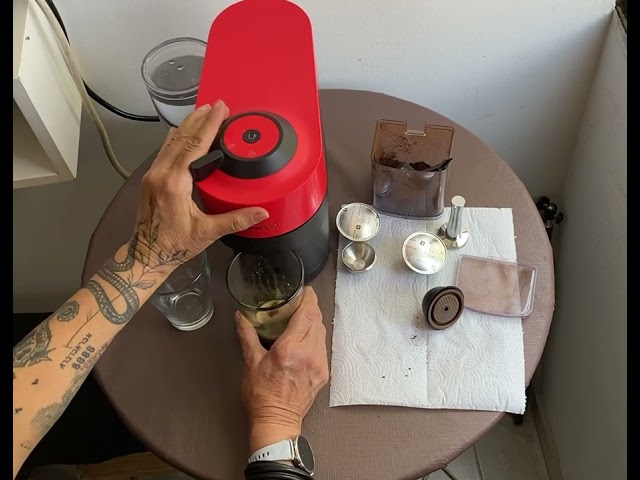 Vídeo relacionado con Cápsulas reutilizables compatibles con Nespresso Vertuo Plus/Vertuo Next/Vertuo POP, cápsulas recargables de acero inoxidable de 230 ml