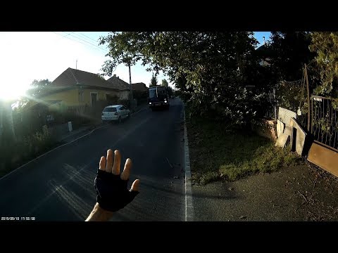 Elengedem a buszt - I let the bus go