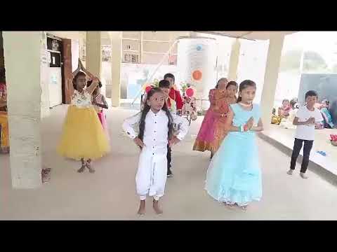 e kannada mannanu maribeda dance performance by The Bright Public school