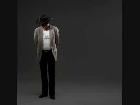 Topi Sorsakoski & Kulkukoirat - Kaipaan Sua (Live) (Audio)