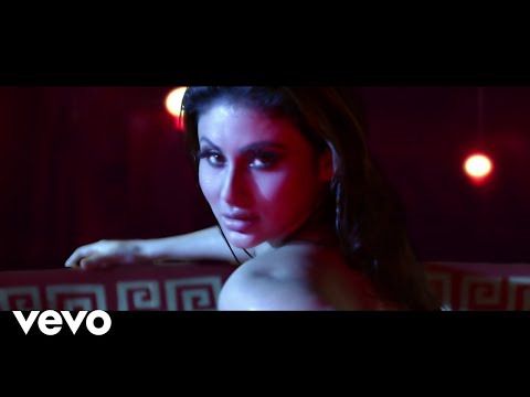 The Naari Naari Full Video - Made In China | Rajkummar & Mouni | Vishal & Jonita | Sachin-Jigar