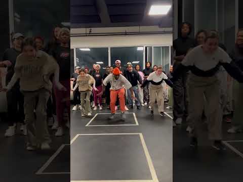 Mohbad ft chike- Egwu #dance