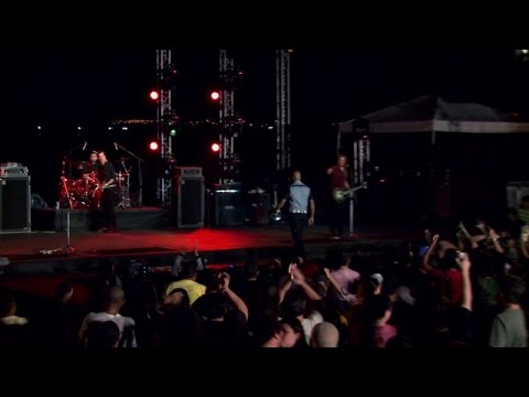 Plebe Rude - 16 Sexo e Karatê (DVD Rachando Concreto Ao Vivo)