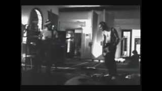 John Frusciante and Flea playing Mellowship Slinky In B-Major
