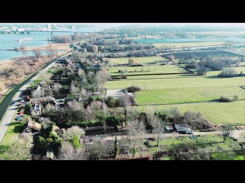 Sleeuwijk TINYhouse Drone Overview(4K) in Golden Spiral - www.parvahousing.nl