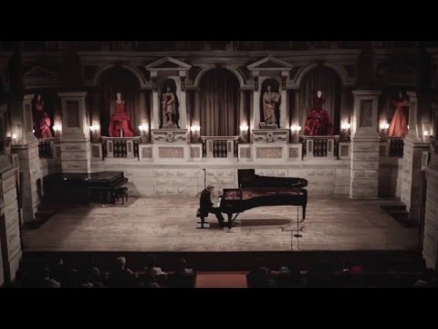 Debussy: "Golliwog's cake-walk" | Michel Dalberto (live in Mantua)
