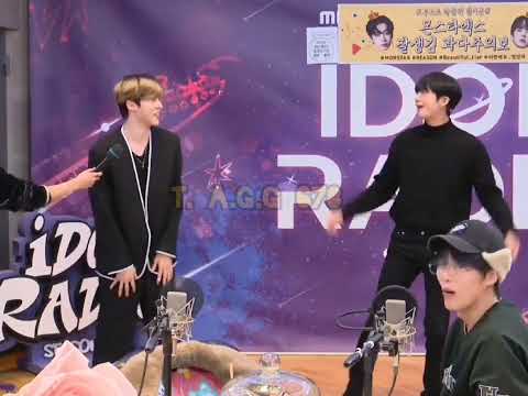 Yunho being fanboy  to Hyungwon from monsta x