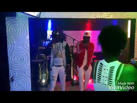 Mr.grafico x el panameño RD en vivo en Drink la calle 18- 3- 18