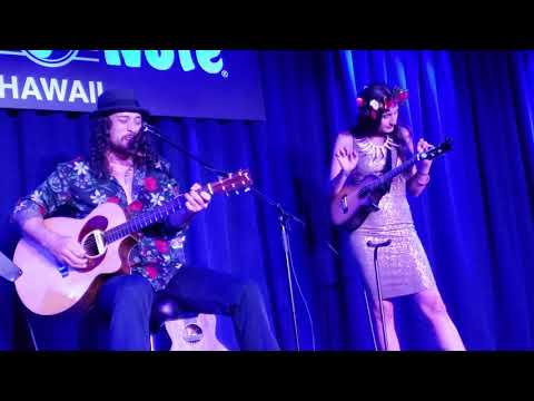 Tavana and Taimane delight us with a long intro to a red hot House of the Rising Sun May 1st 2019