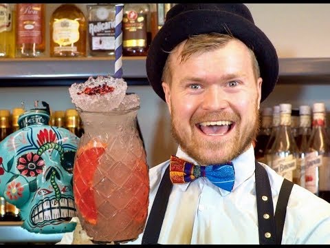 HOW TO MAKE A PALOMA - THE BEST TEQUILA COCKTAIL!
