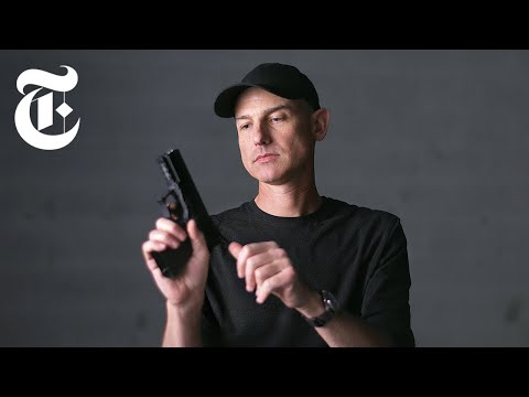 自家製銃の増加は銃法にとって何を意味するのか？それを知るために、私たちは1丁作ってみました。| NYT (What Does the Rise of Homemade Guns Mean for Gun Laws? We Made One To Find Out. | NYT)