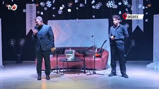 Oğluyla Aynı Sahnede Şiir Okudu