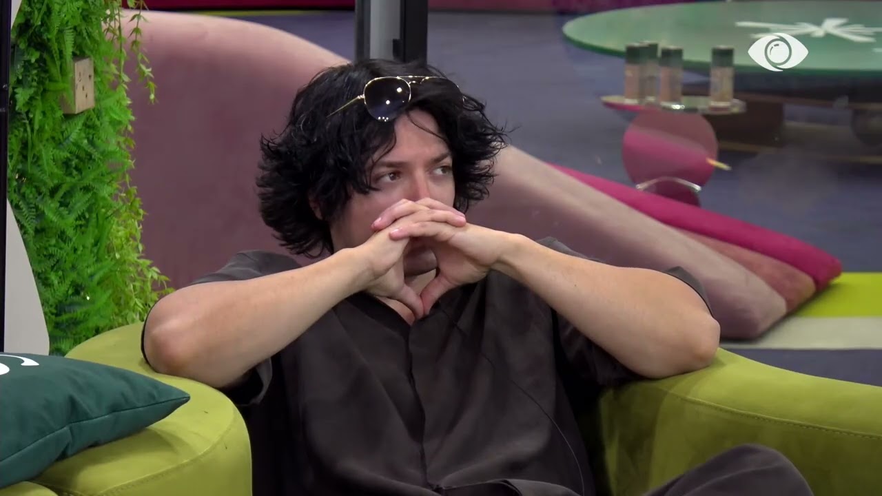 Mbaje veten/ Mal i drejtohet Rogertit: Kur e bën benë…