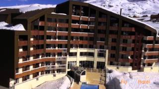 preview picture of video 'FlyOverHotel - Pierre & Vacances Alpe d Huez (Short)'