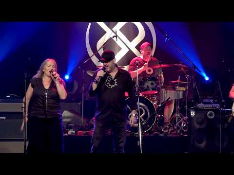 Powerplay live  The one and Don't Walk Away