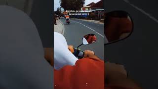 Download lagu jalan jalan sore sama mantan pacar mp3