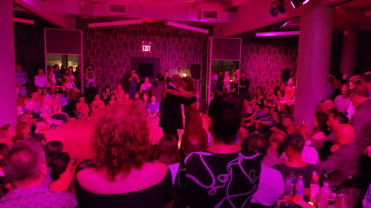 Video thumbnail for Argentine tango: Horácio Godoy "El Pebete" & Maricel Giacomini