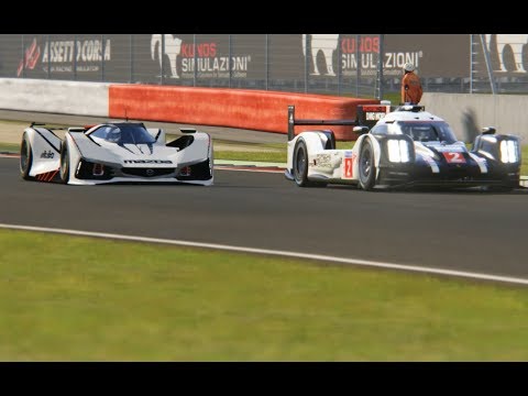 Mazda LM55 Vision GT vs Porsche 919 Hybrid '16 at Silverstone