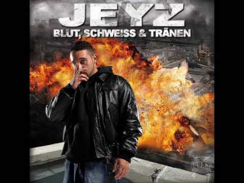 Azad schließt Bozz Music