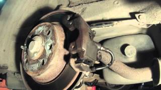 SAAB 900 - Changing/Replacing Rear Brakes, New Style