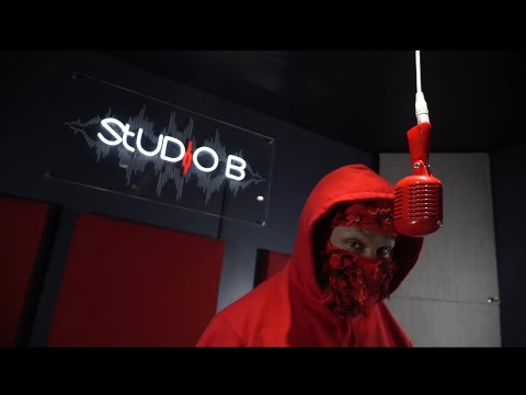 2Gunn Kevi 1Mic with Studio  🅱️