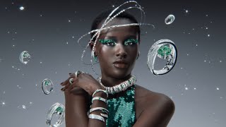 Swarovski Holiday I Celebrate Wonder I Hyperbola