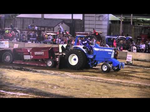 10,000 Super Pro Farm Tractors Pulling at Harrisonburg August 17