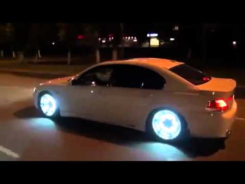 Watching Im dunkeln fahren wie ein Boss.flv