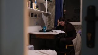 France : des étudiants contraints de vivre dans une résidence universitaire insalubre • FRANCE 24