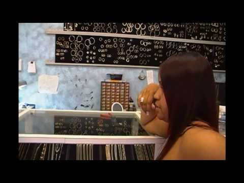 YDR music - - Big Chip spots Yolanda Dubose & Trop Gutter at Junior's Jewelry Shop Part 1 of 3