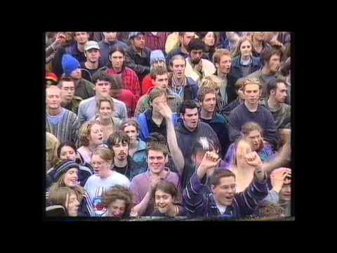 Cast - Alright (Live at Glastonbury 1997)