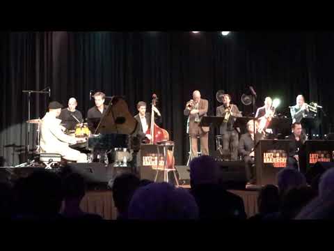 LUTZ KRAJENSKI BIG BAND MEETS JULIANO ROSSI am 23.12.2018 abends in der Stadthalle Walsrode