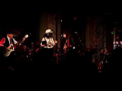 Andi spielt mit ABlueser im Schweizerhof Luzern