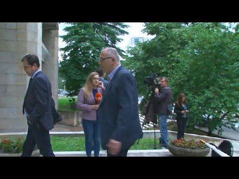 Ora News - Nis mbledhja e Këshillit Politik për "Zgjedhoren", mbërrijnë bashkëkryetarët