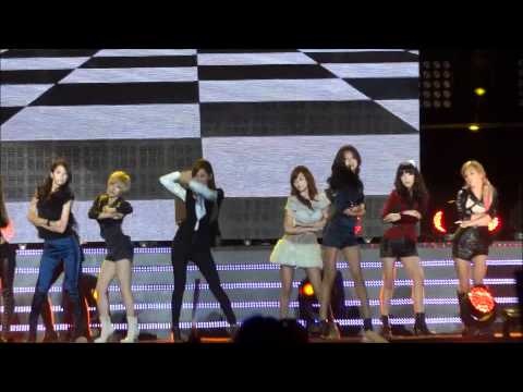 KPOP Music Fest Sydney 2011 part 7 SNSD FT. CN Blue