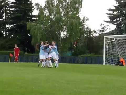 Gól Patrície Sandnerovej (Slovan - Bardejov 4:1 juniorky)
