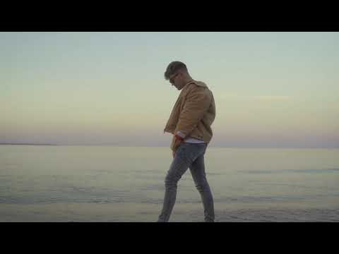 NIINO - RUN (Official Music Video)