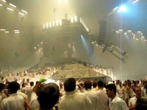 Sensation Poland 2010 Wrocław-Laidback Luke 3 [AC/DC - Thunderstruck (Crookers remix)]
