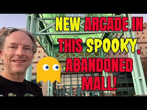 NEW Pinball & Video Game Arcade in SPOOKY Abandoned Mall!