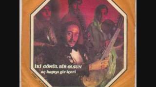 Özdemir Erdogan Ve Saz Caz Toplulugu Ac Kapiyi Gir Iceri.