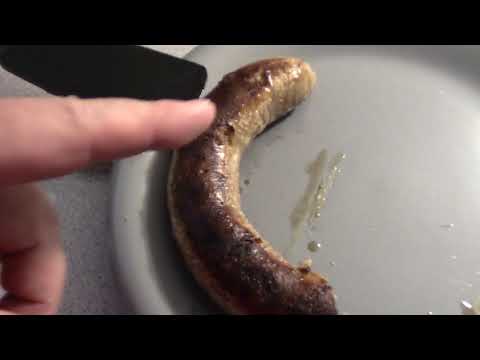 MongoTV_2483 - Min Aftensmad - Medisterpølse Med Karryris og Ketchup