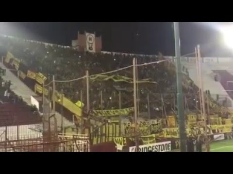 "Hinchada de Peñarol en Buenos Aires 2016" Barra: Barra Amsterdam &bull; Club: Peñarol