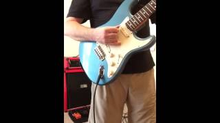 Video thumbnail for Fender Classic 60s Strat and Guitar Research T64RS mini sta by Lon Carpenter