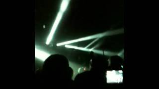 Angels and Airwaves- Et Ducit Mundum Per Luce Live