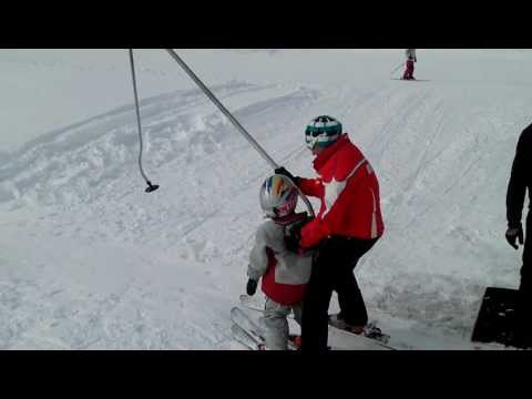 Corentin prend le tire fesses avec sa monitrice