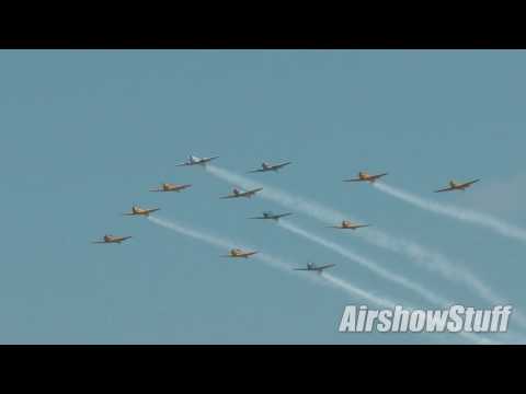 Texan Takeover! T-6 Mass Formations - Thunder Over Michigan 2014