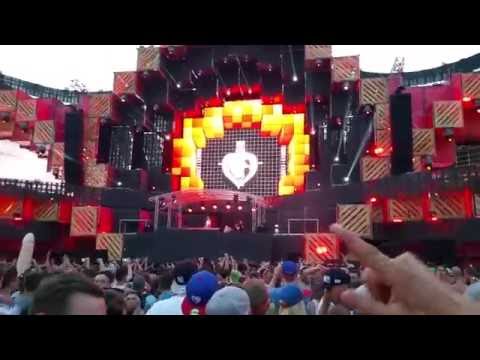 Jauz playing 'Animals/Feel The Volume' live at Electric Love Festival 2016 #ELF16